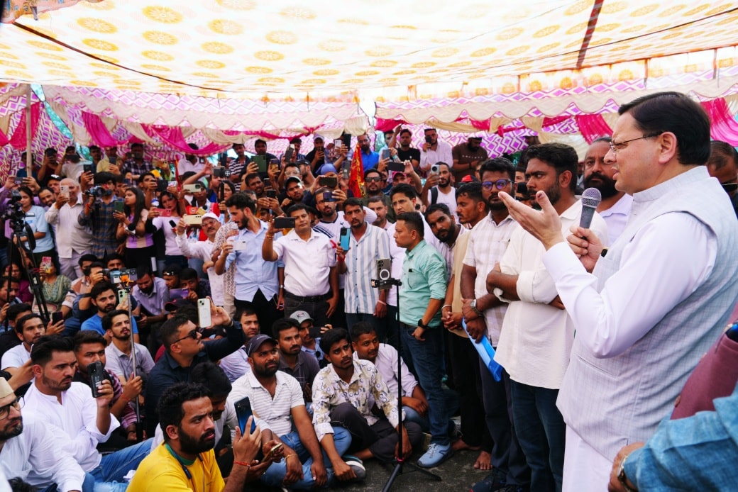 पेपर लीक आंदोलन- सीएम धामी ने नवरात्र में दिया सीबीआई जांच का तोहफा