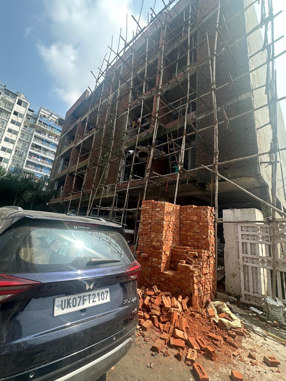 एमडीडीए ने अवैध निर्माणों पर अपनाया कड़ा रुख, कई बहुमंजिला भवन सील