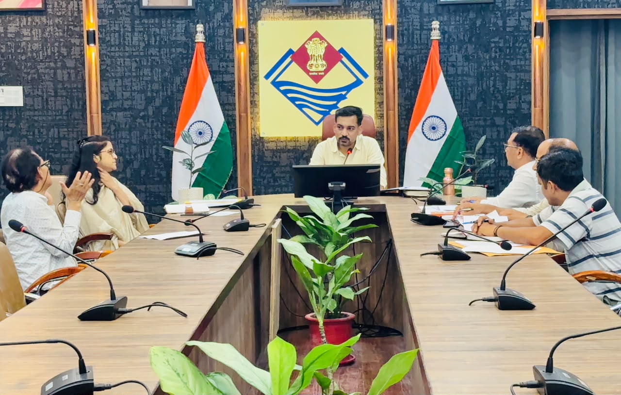 एग्रीस्टैक के माध्यम से किसानों की भूमि व फसल संबंधी जानकारी होगी डिजिटल-जिलाधिकारी डॉ. आशीष चौहान